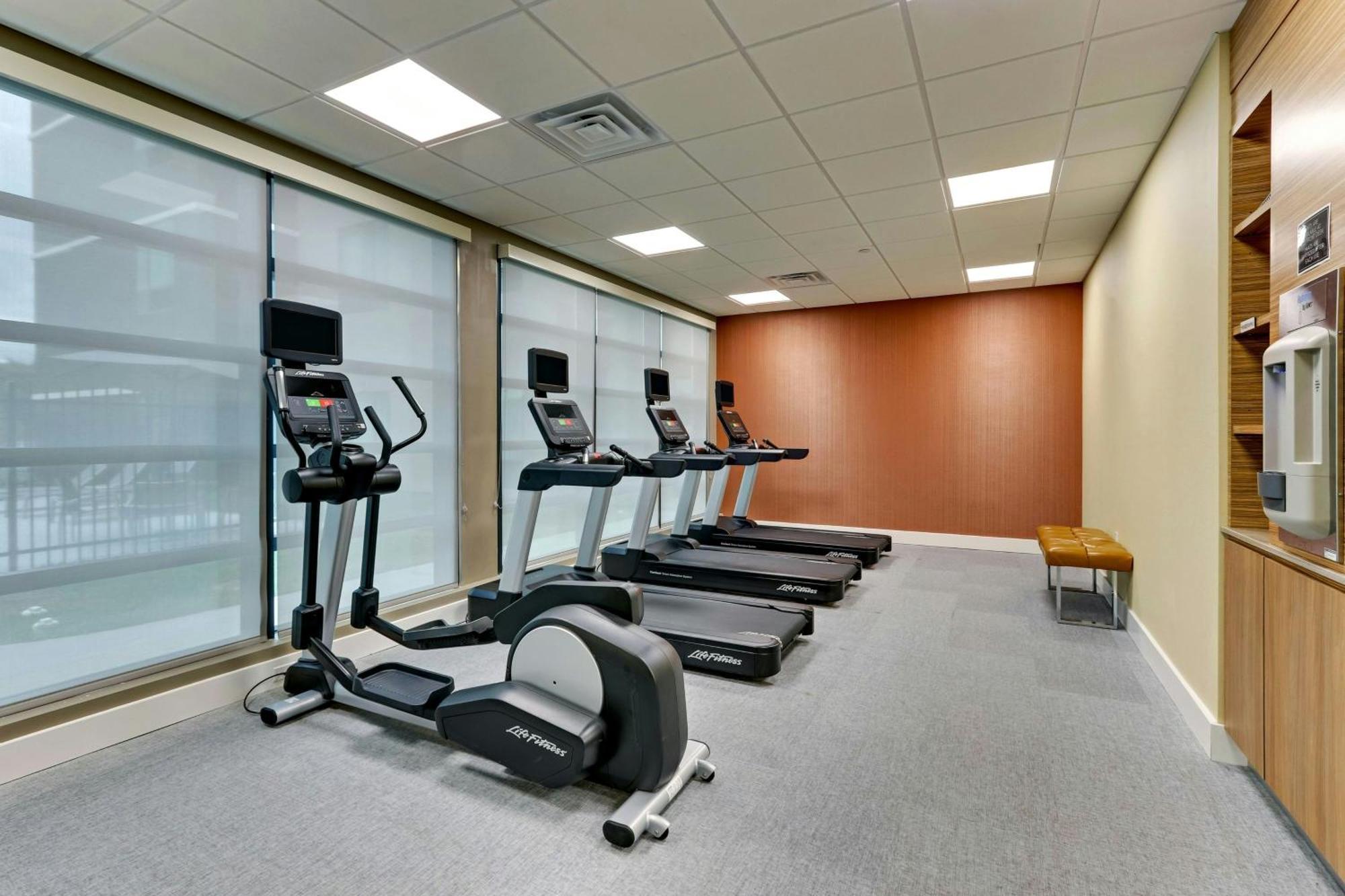 Towneplace Suites By Marriott Houston Northwest Beltway 8 Jersey Village Bagian luar foto