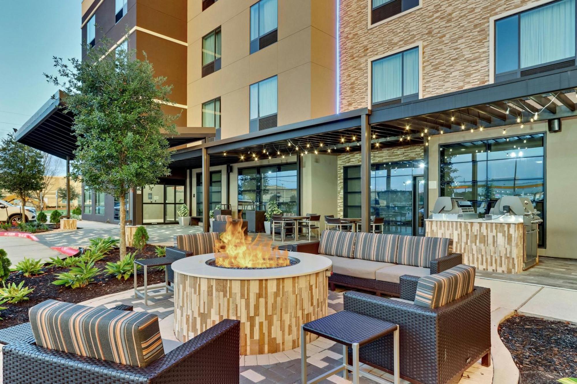 Towneplace Suites By Marriott Houston Northwest Beltway 8 Bagian luar foto